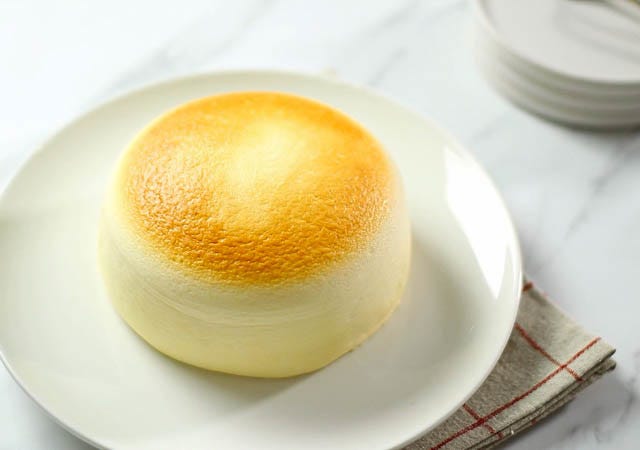 材料3つで簡単 ふわふわ ヘルシー低糖質スフレチーズケーキ モデルプレス 材料3つで簡単 ふわふわ ヘルシー低糖質スフレチーズケーキ モデルプレス