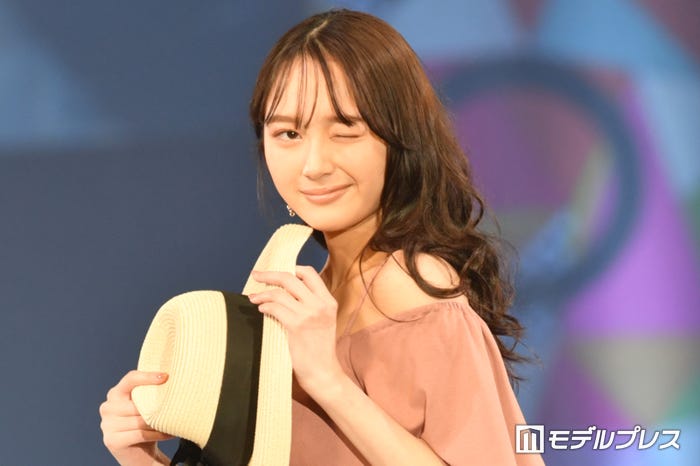 加藤栞(C)モデルプレス