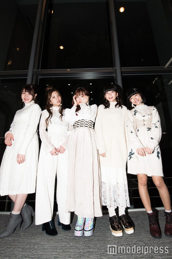 Little Glee Monster(左から)かれん、MAYU、芹奈、manaka、アサヒ(C)モデルプレス