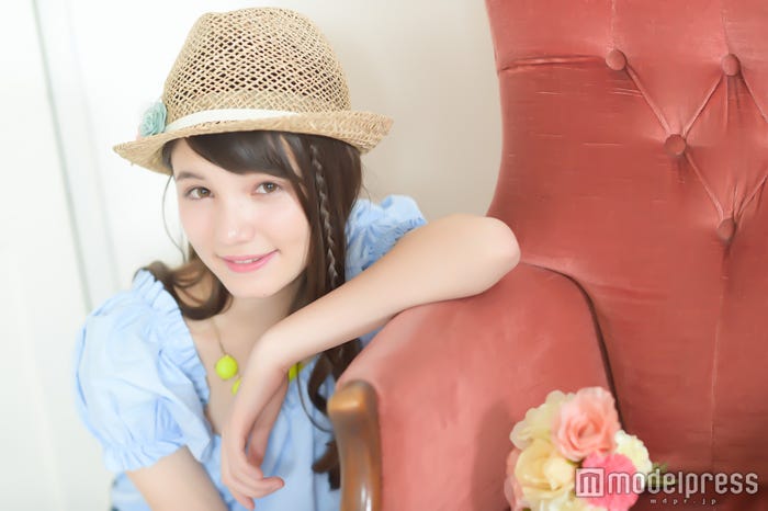 “くれたん”こと東海林クレア(C)モデルプレス