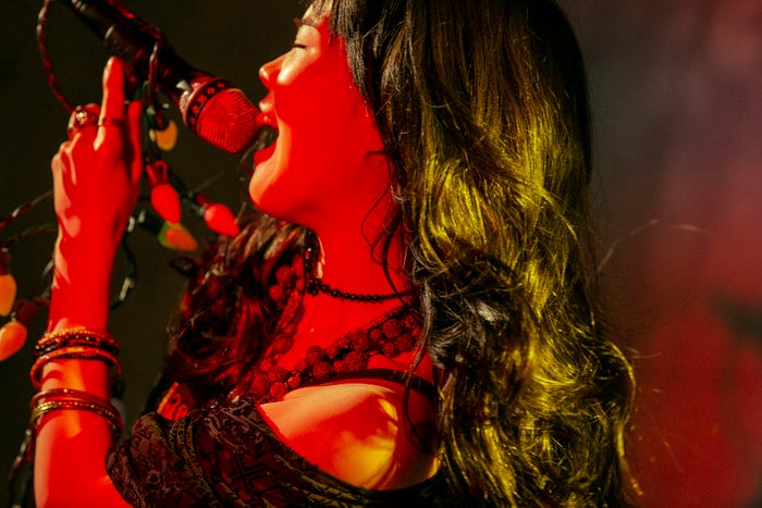 アイナ・ジ・エンド/Photographed by Leslie Kee