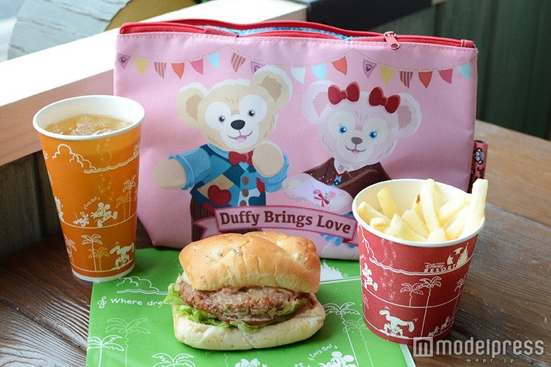 スペシャルセット、スーベニアランチケース付き￥1950（C）モデルプレス