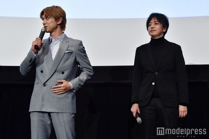 吉沢亮、中村文則氏 (C)モデルプレス