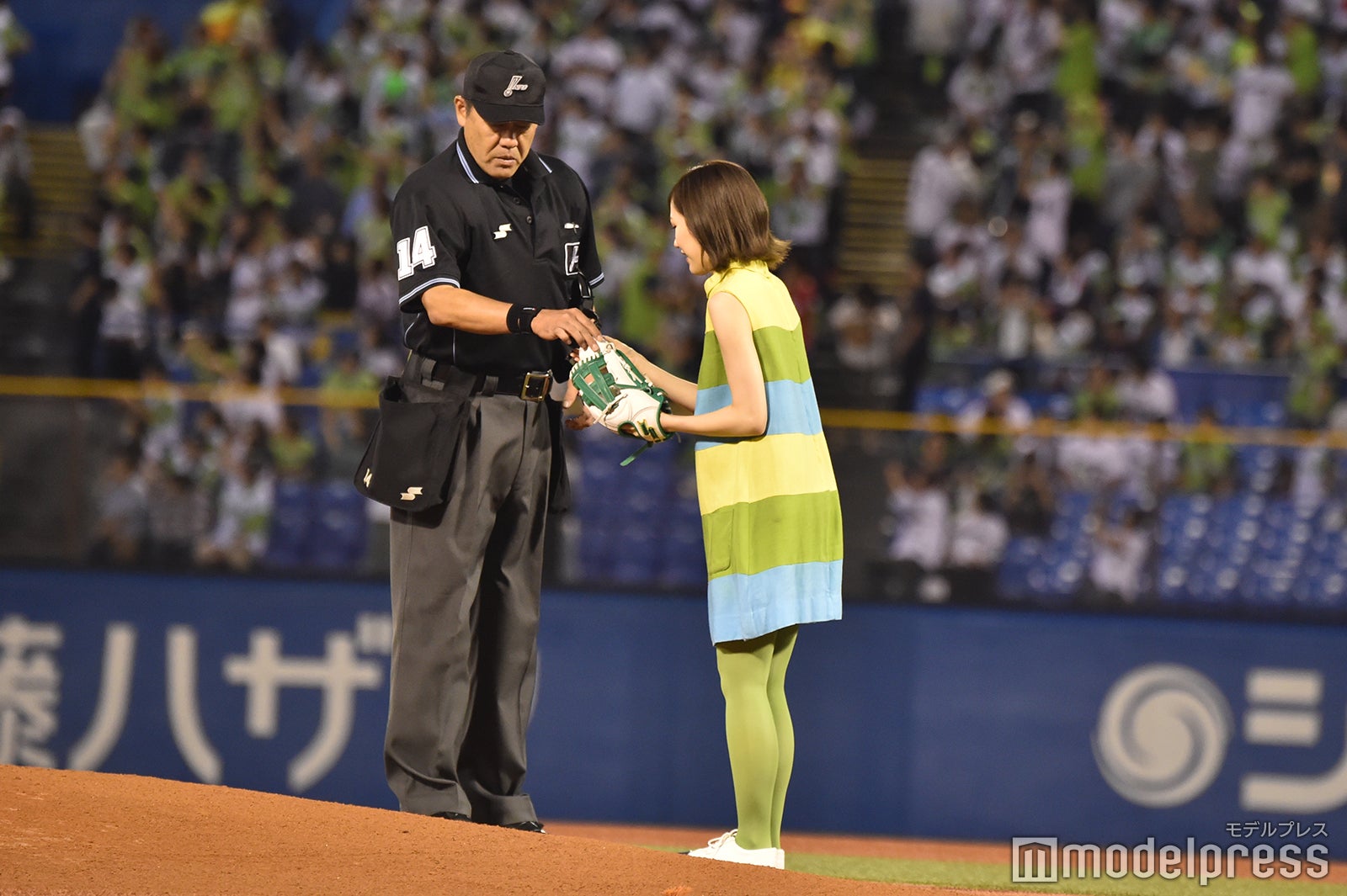 渡辺麻友（C）モデルプレス