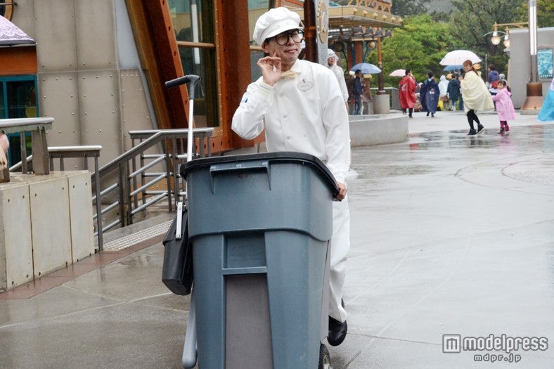 ゲストを楽しませるファンカストーディアル／「ディズニーウォーク2014」