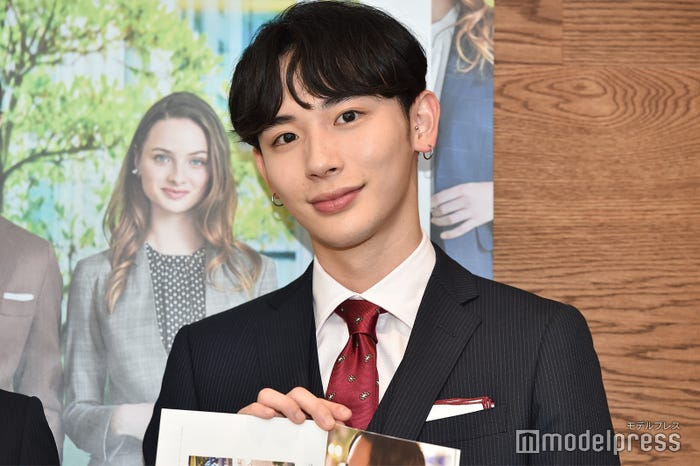 よしあき (C)モデルプレス