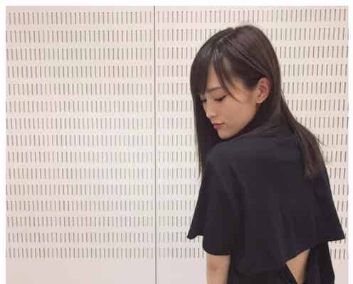 NMB48山本彩、絶妙“肌見せ”ワンピに「艶っぽい可愛さ」「大人っぽい!」の声