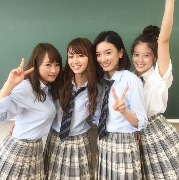 (左から)川栄李奈、岡崎紗絵、永野芽郁、今田美桜(画像提供:関西テレビ)