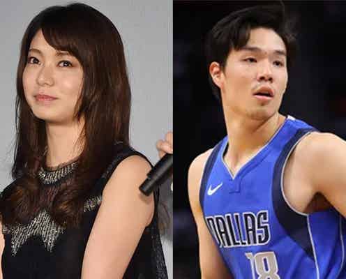 W杯バスケ歴史的勝利の瞬間、日本代表・馬場雄大の妻・森カンナの“歓喜の涙”が話題「もらい泣きした」「美しい」