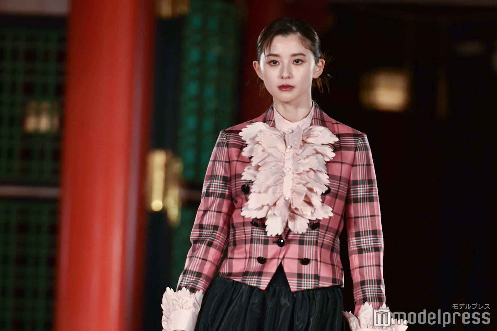 朝比奈彩（C）モデルプレス