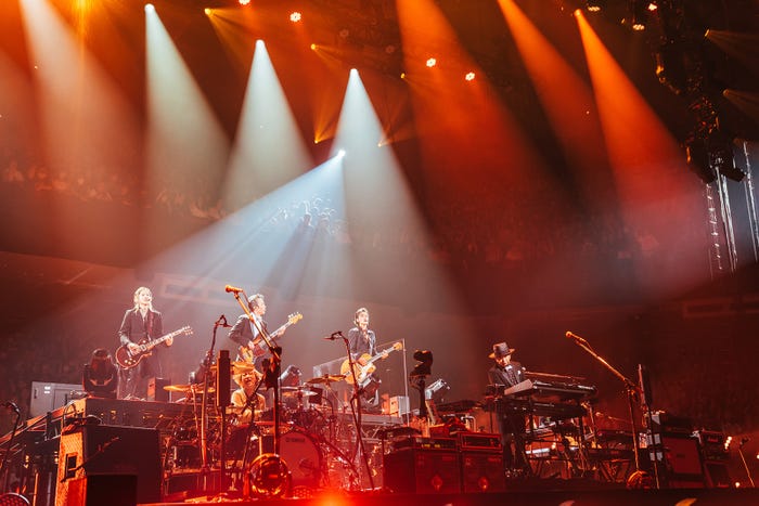 男闘呼組「LASTFOREVER」より(提供写真)