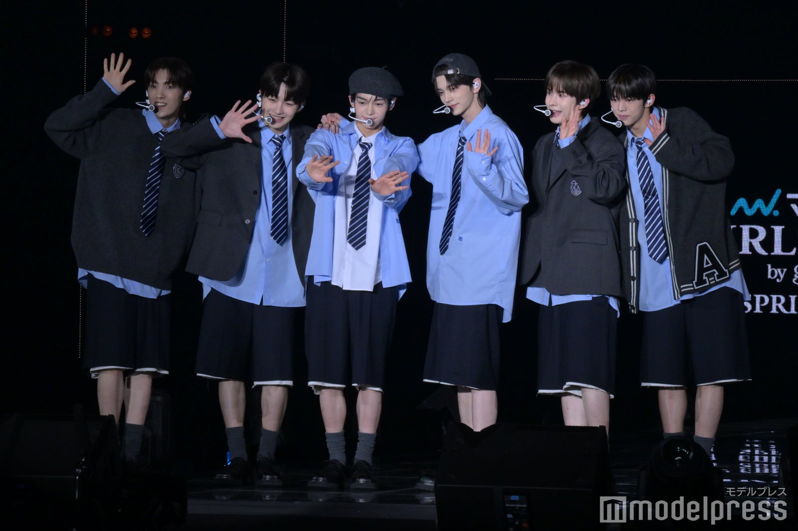 （C）モデルプレス