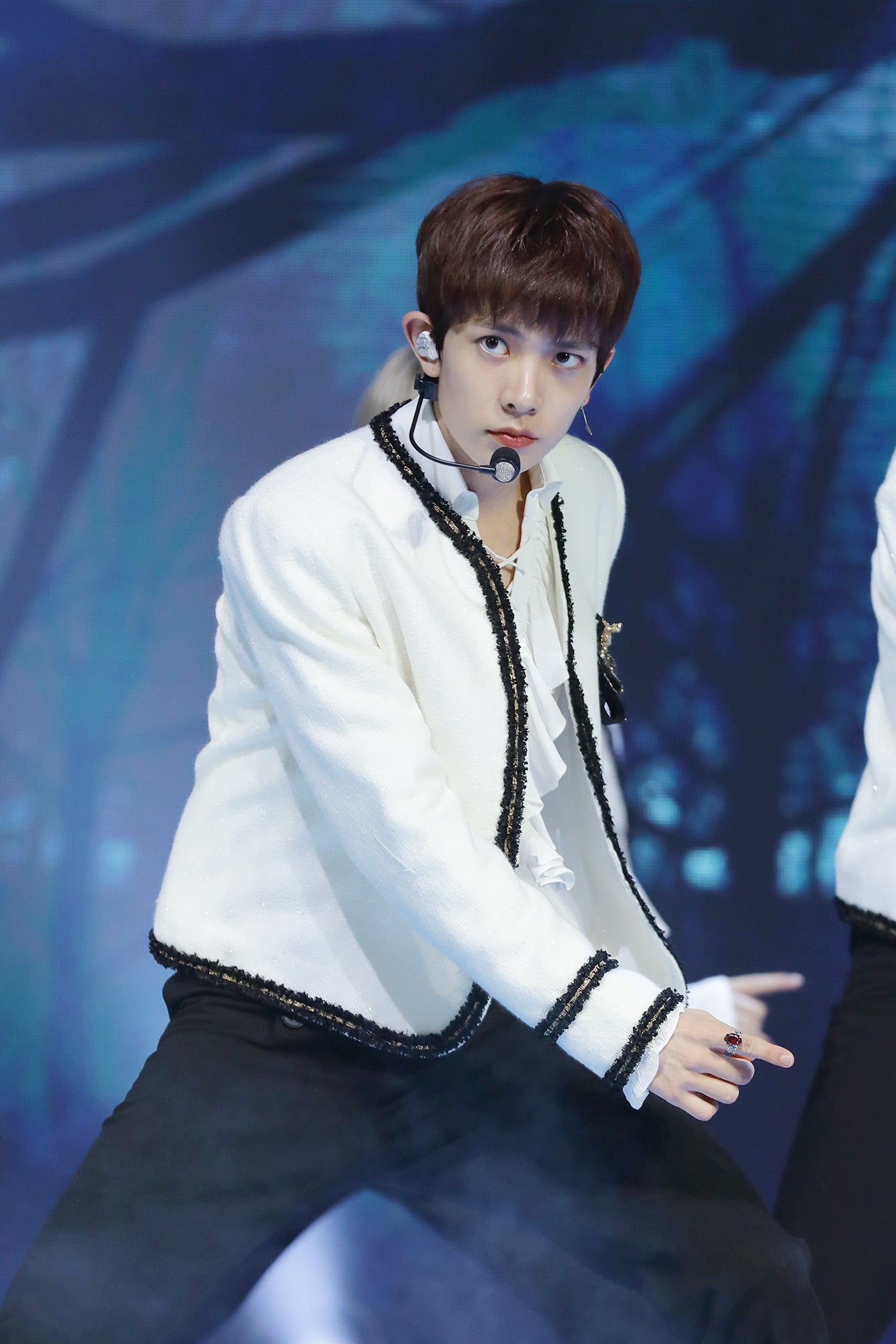 HEESEUNG（C）BELIFT LAB