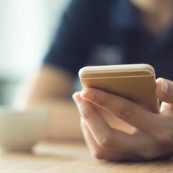 コレはちょっとあざとすぎ…男にバレバレな「ぶりっこLINE」4つ