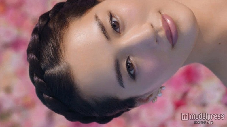 綾瀬はるか／CMカットより