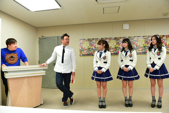 発表会見の様子(画像提供:よしもとクリエイティブ・エージェンシー)