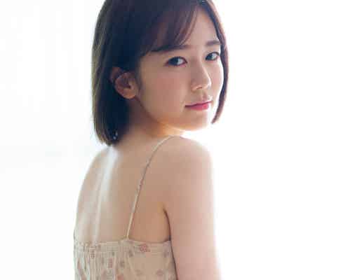 川口葵、色白美肌魅せ アンニュイな表情にドキッ