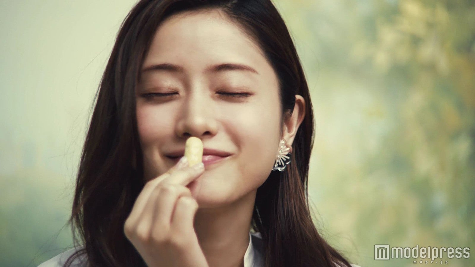 石原さとみ／新動画より