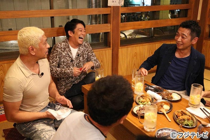 盛り上がる一同 (C)フジテレビ