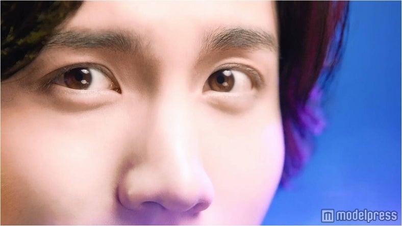 チャンミン／「牧場しぼり」新CM「本気のバニラ」篇より