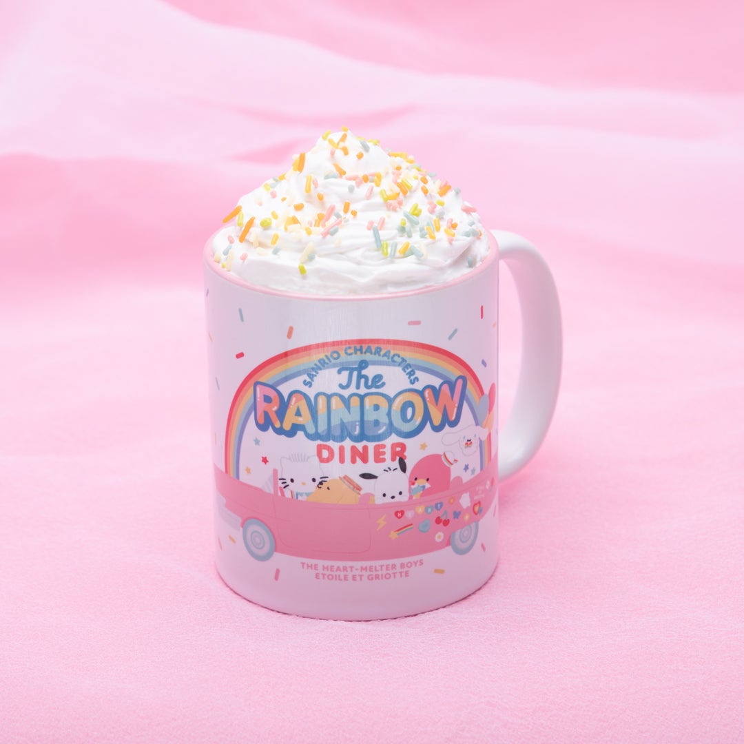 クリーミーカフェラテ税込880円（C）2021 SANRIO CO．，LTD．