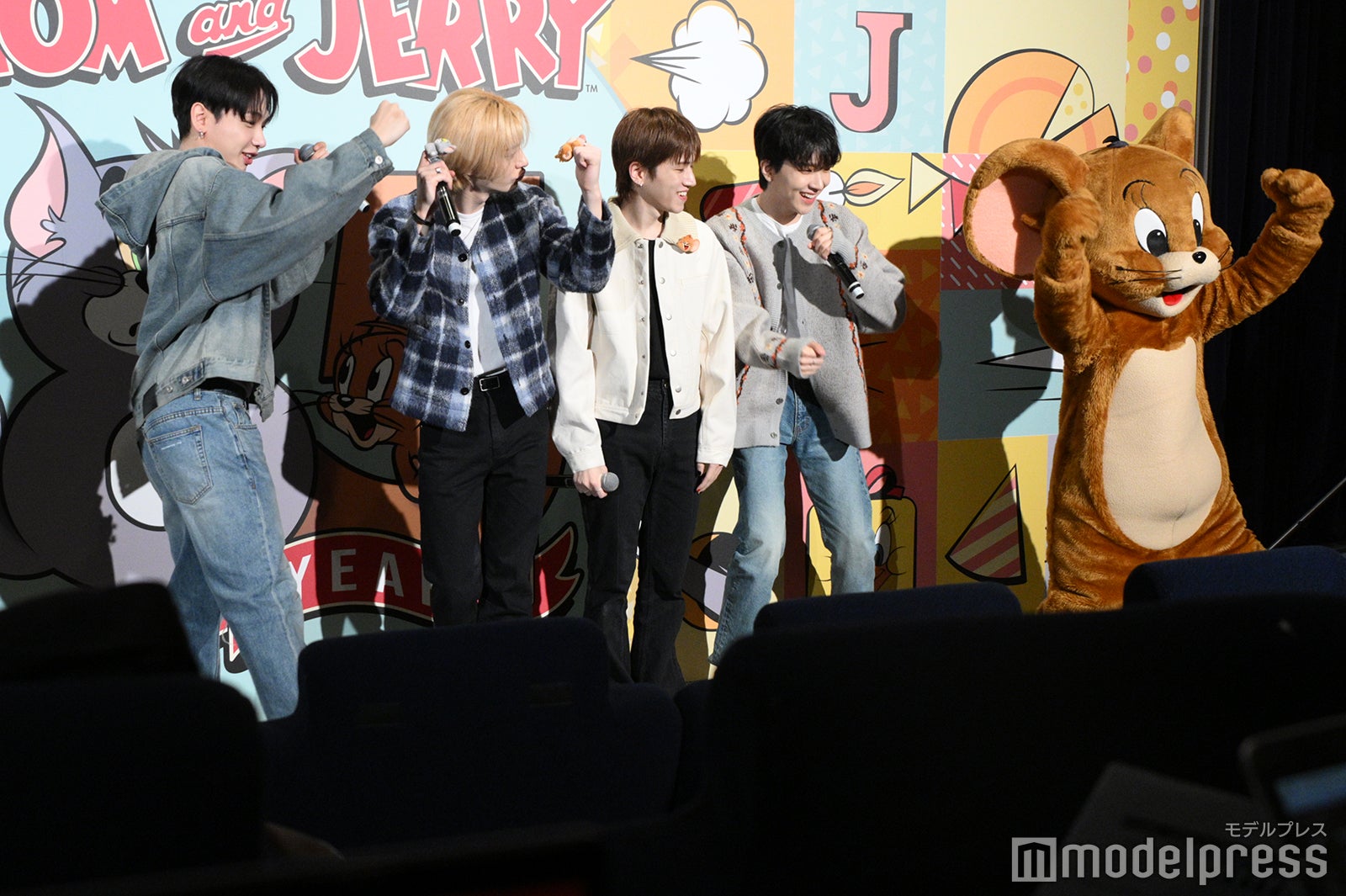 ジェリーのモノマネでノリノリのJAEHYUN（ジェヒョン）、LEEHAN（イハン）、RIWOO（リウ）、WOONHAK（ウナク）（C）モデルプレス