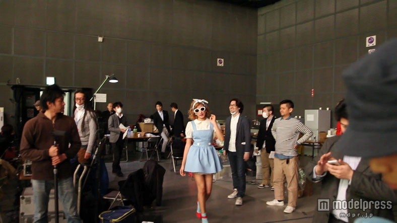 ローラ／新CM「レッツ！ドライブ」篇メイキングショット