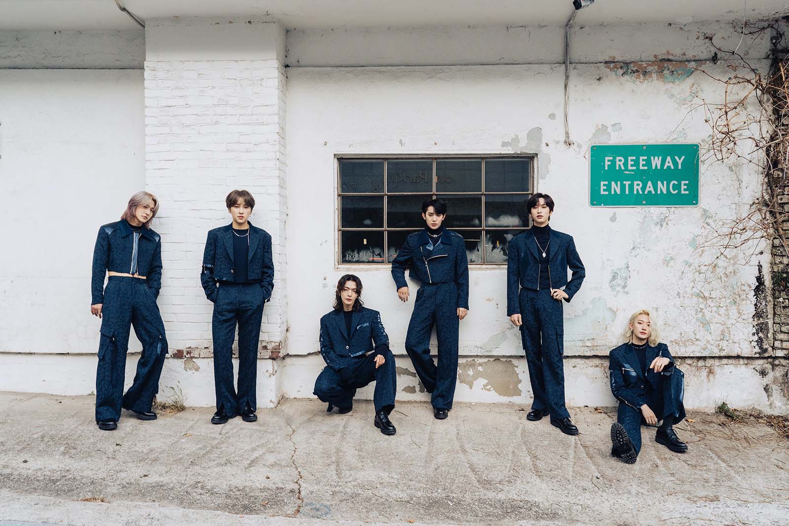 OnlyOneOf （C）提供写真