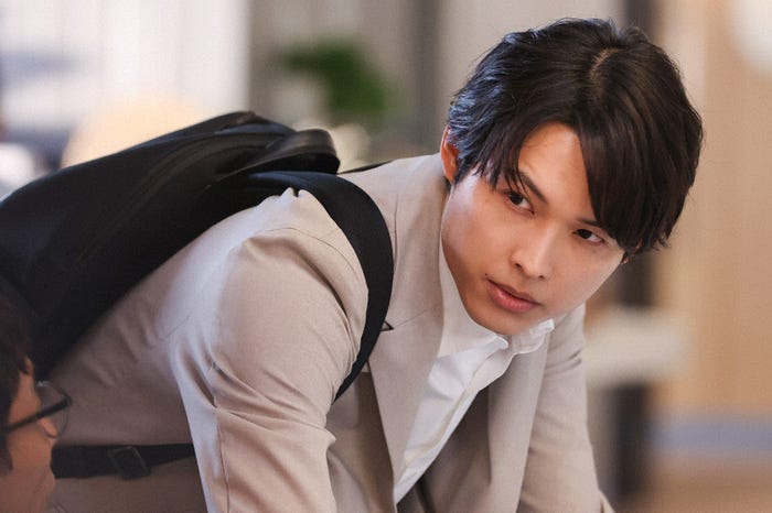 松村北斗「西園寺さんは家事をしない」第1話より(C)TBS