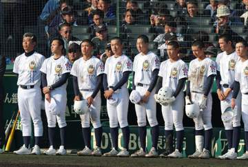 佐野日大が三重に惜敗 元阪神・麦倉監督初星ならず 敗戦の責任背負い「夏またここへ」