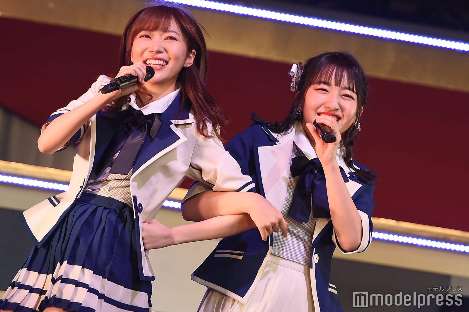 指原莉乃、田島芽瑠「AKB48グループリクエストアワー セットリストベスト100 2019」 （C）モデルプレス