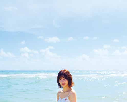 欅坂46渡邉理佐、海で素肌あらわ