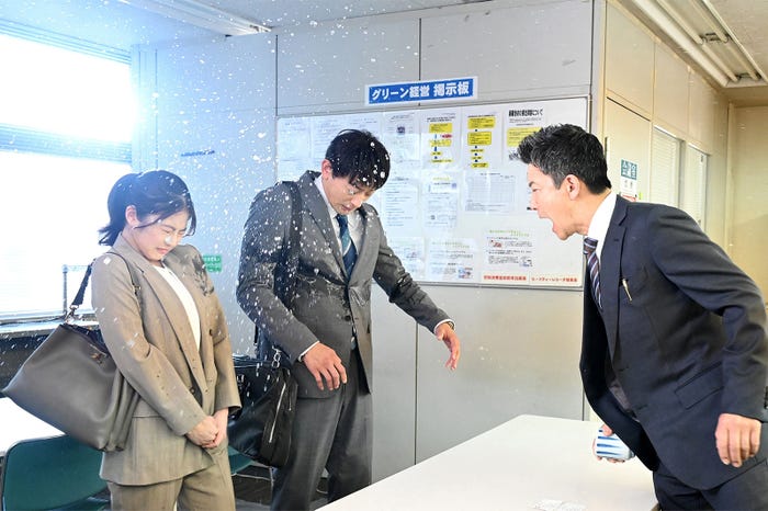 今田美桜、山本耕史「花咲舞が黙ってない」最終話より(C)日本テレビ