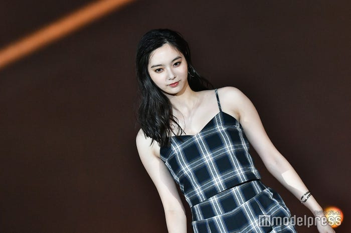 新川優愛 (C)モデルプレス