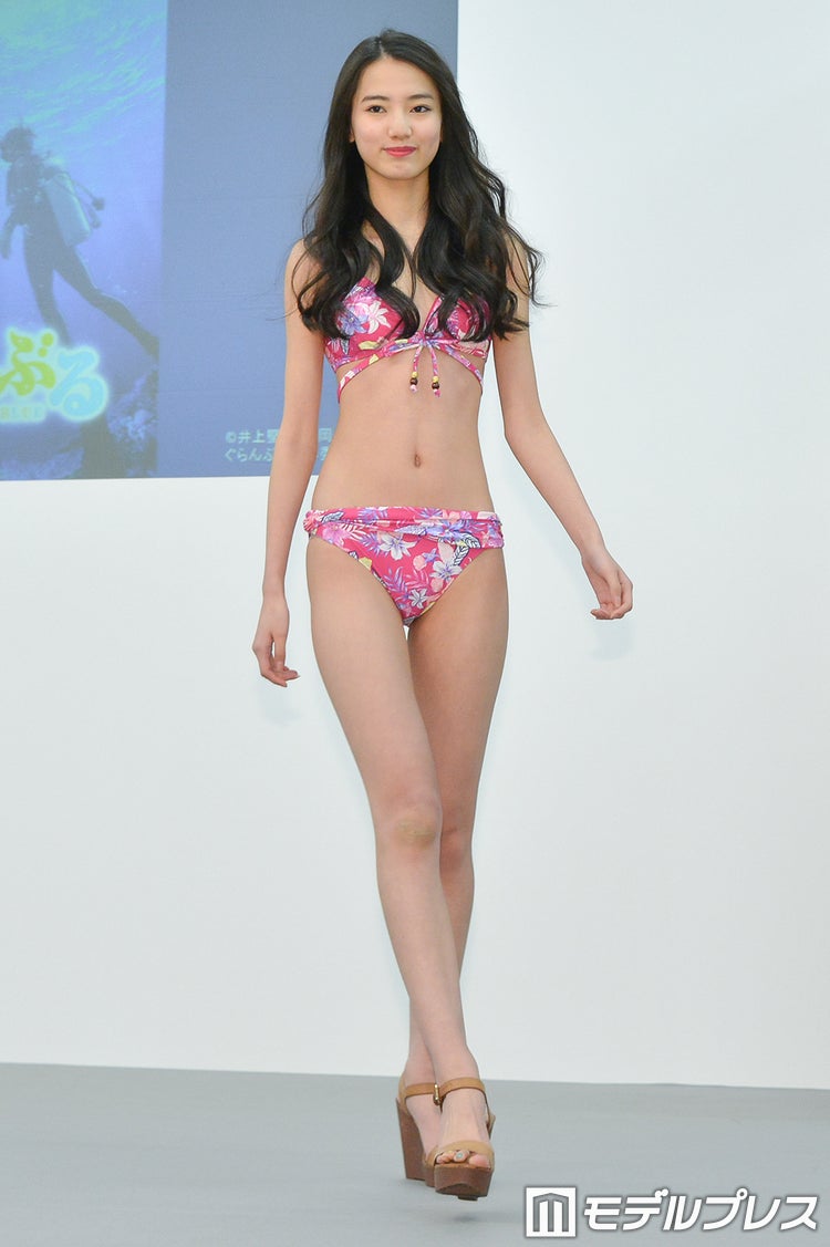 画像26 49 菜々緒2世 黒木麗奈 ビキニ姿で魅了 圧倒的スタイルに釘付け モデルプレス