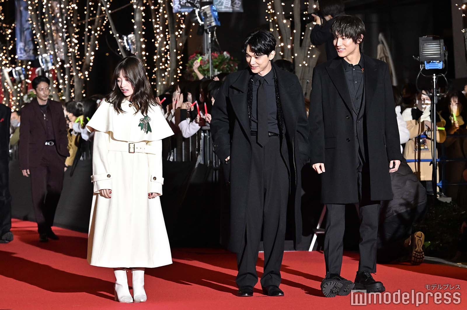 橋本環奈、吉沢亮、中川大志 （C）モデルプレス