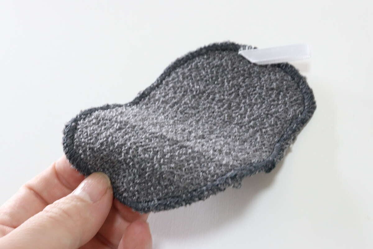 ダイソー　かたやわクロス　薄さ