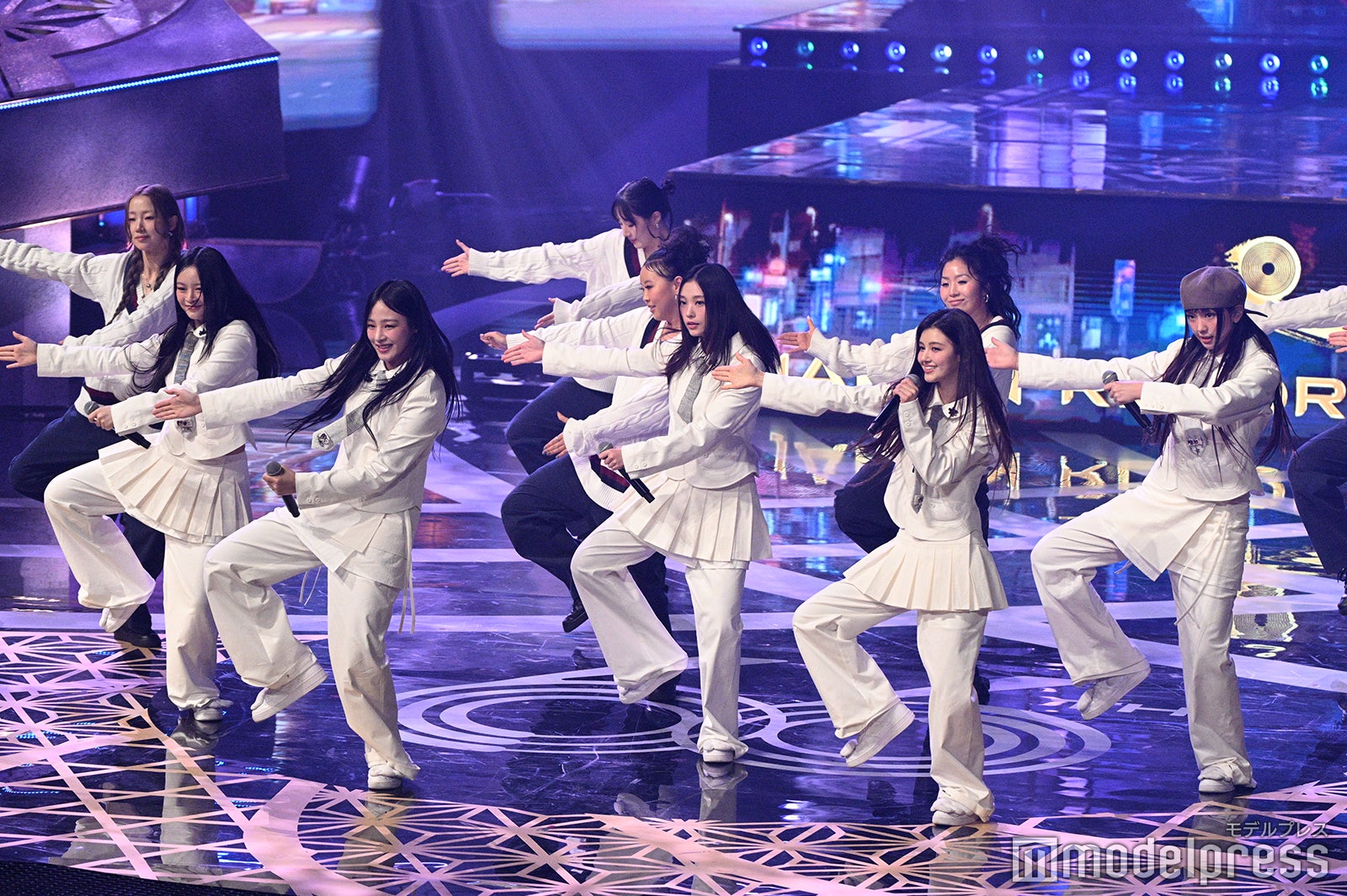 （C）モデルプレス