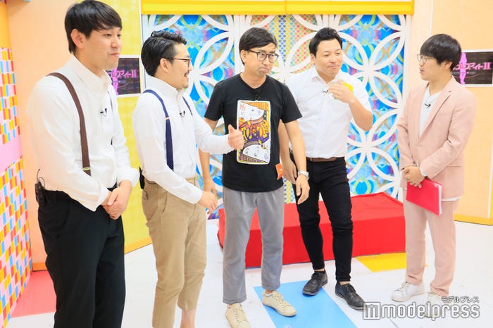 (左から)オズワルド(畠中悠、伊藤俊介)、おいでやす小田、インディアンス(田渕章裕、きむ)/(C)モデルプレス