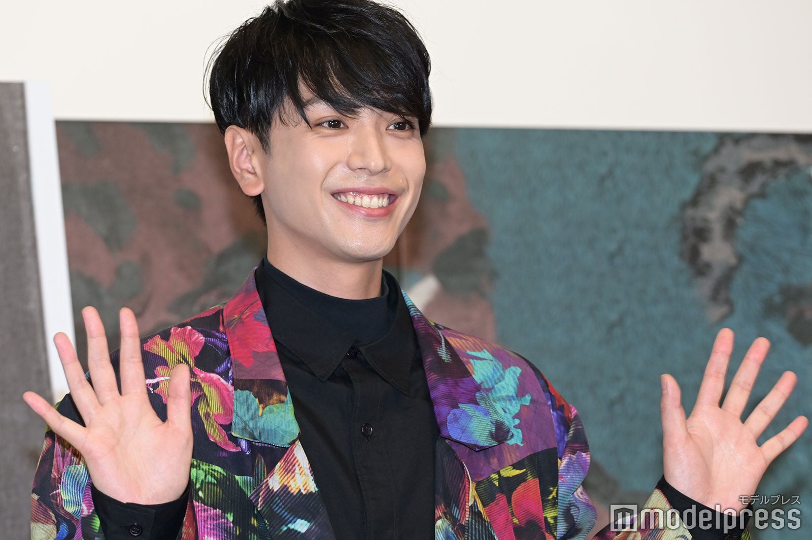 黒羽麻璃央 （C）モデルプレス