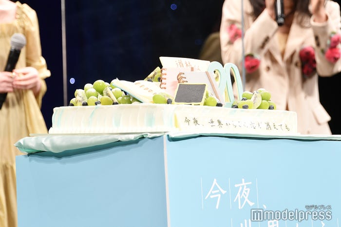 20歳になる道枝駿佑に贈られたバースデーケーキ(C)モデルプレス