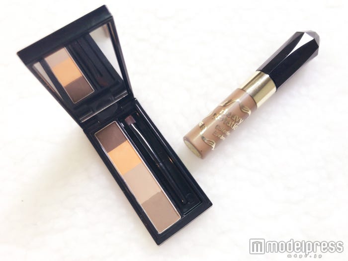 左から【ヴィセ】「カラーリング アイブロウ パウダー“BR-1”」、【ヘビーローテション】「カラーリングアイブロウN“03アッシュブラウン”」(C)モデルプレス