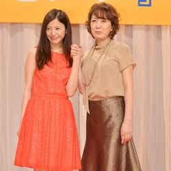 (左から)吉高由里子、中園ミホ氏