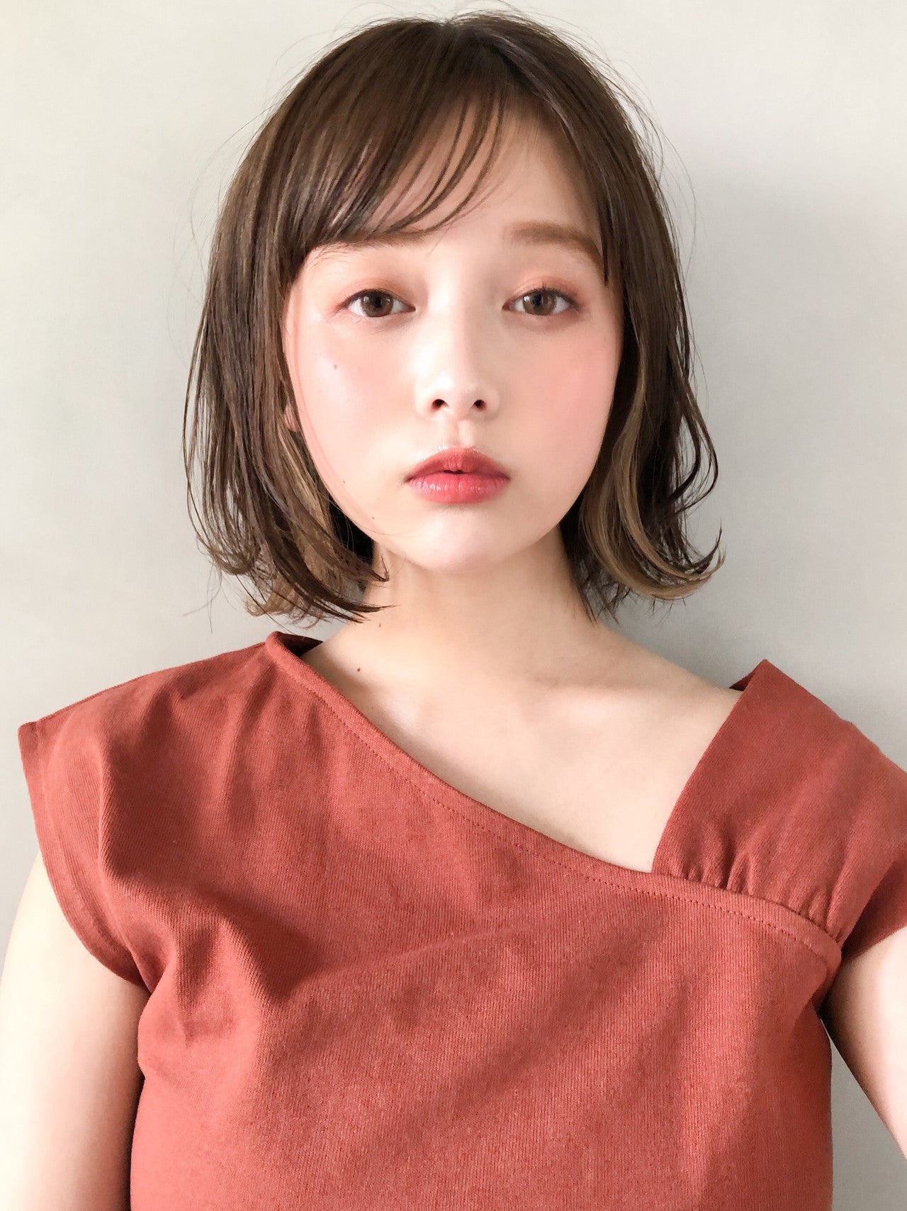 【長さ別】女優・杉咲花さん風ヘアスタイル6選 モデルプレス