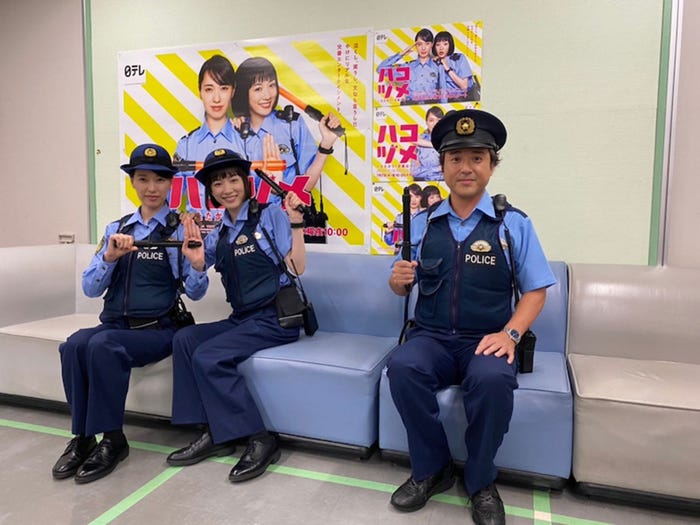 戸田恵梨香、永野芽郁、ムロツヨシ(提供写真)