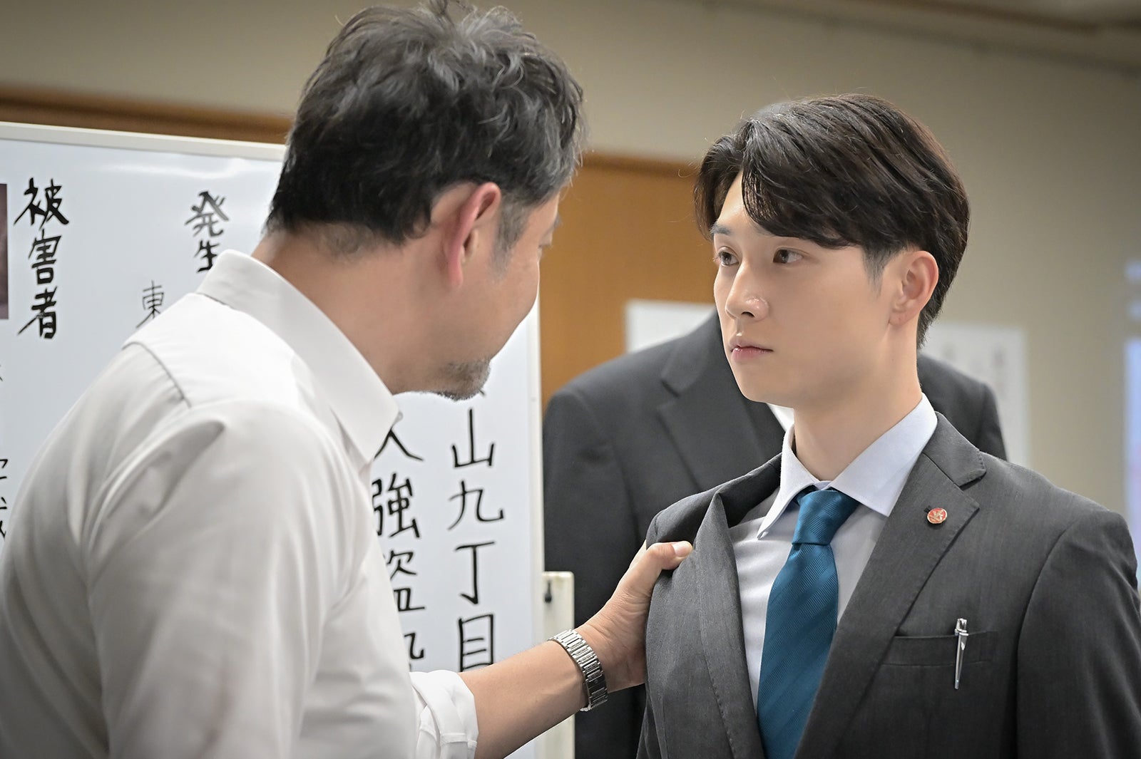 藤本隆宏、絃瀬聡一「クジャクのダンス、誰が見た？」第3話（C）TBS