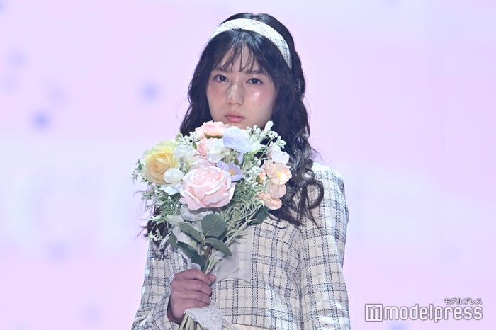 小坂菜緒(C)モデルプレス