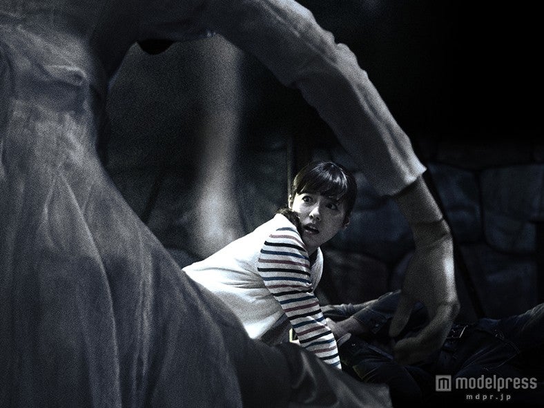 島崎遥香／劇中カット（C）2015『劇場霊』製作委員会