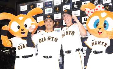 巨人・杉内投手チーフコーチ ブルペン陣に「プレッシャーはあったと思う」則本の移籍初勝利たたえる