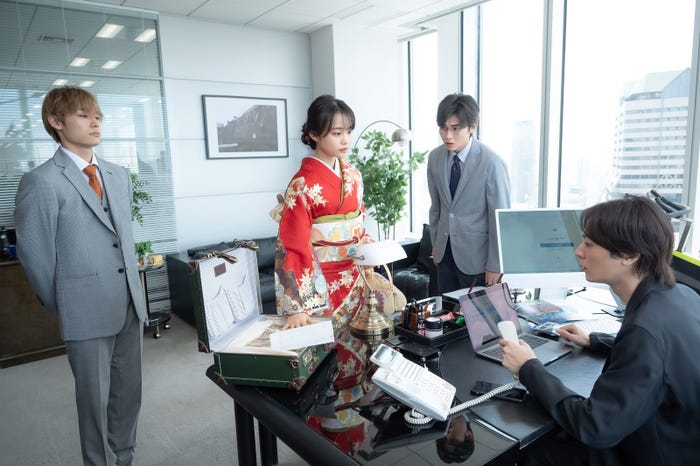 高松アロハ、林芽亜里、西垣匠、犬飼貴丈「初めましてこんにちは、離婚してください」第1話(C)「初めましてこんにちは、離婚してください」製作委員会・MBS